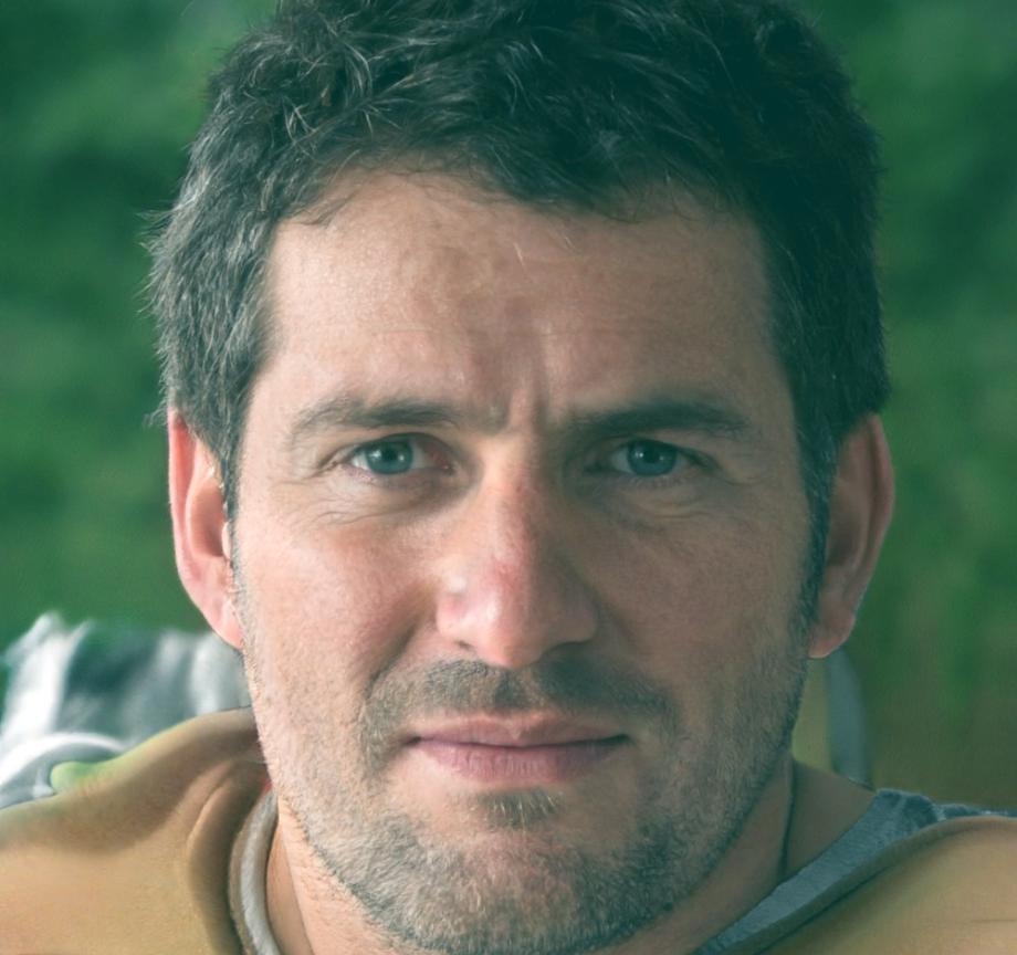 Instructor especializado en estrategia de contenido